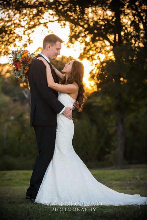 lone-oak-barn-wedding-photography