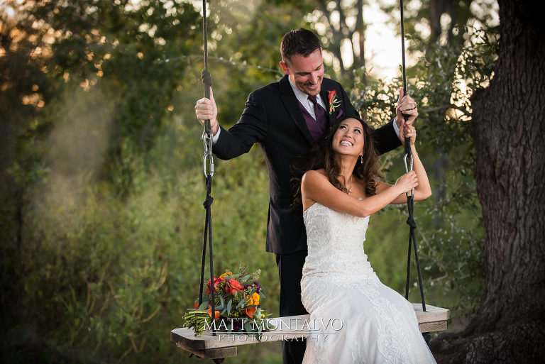 lone-oak-barn-wedding-photography