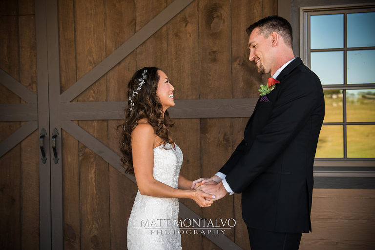 lone-oak-barn-wedding-photography
